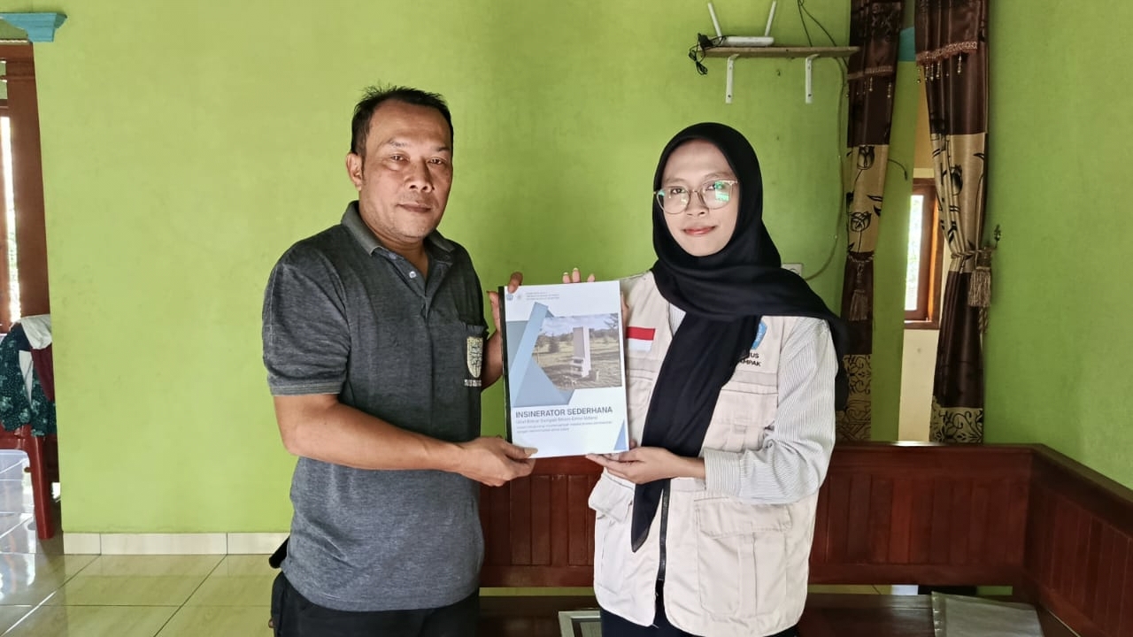 KKN UMUS Hadirkan Inovasi Pengolahan Sampah untuk Wujudkan Desa Banyumudal Bebas Polusi